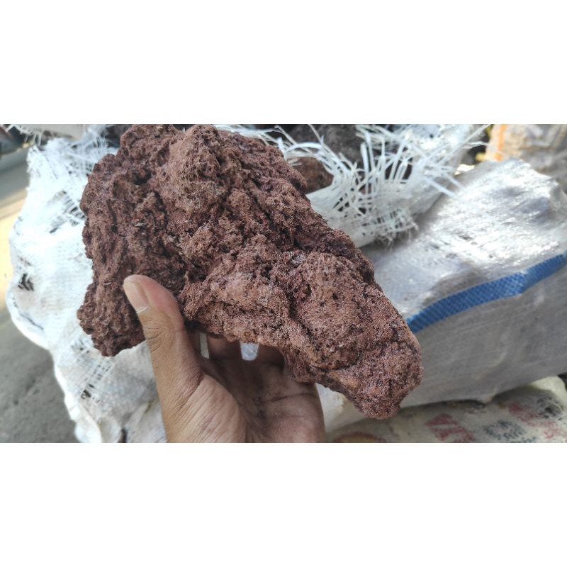 

Lava rock merah