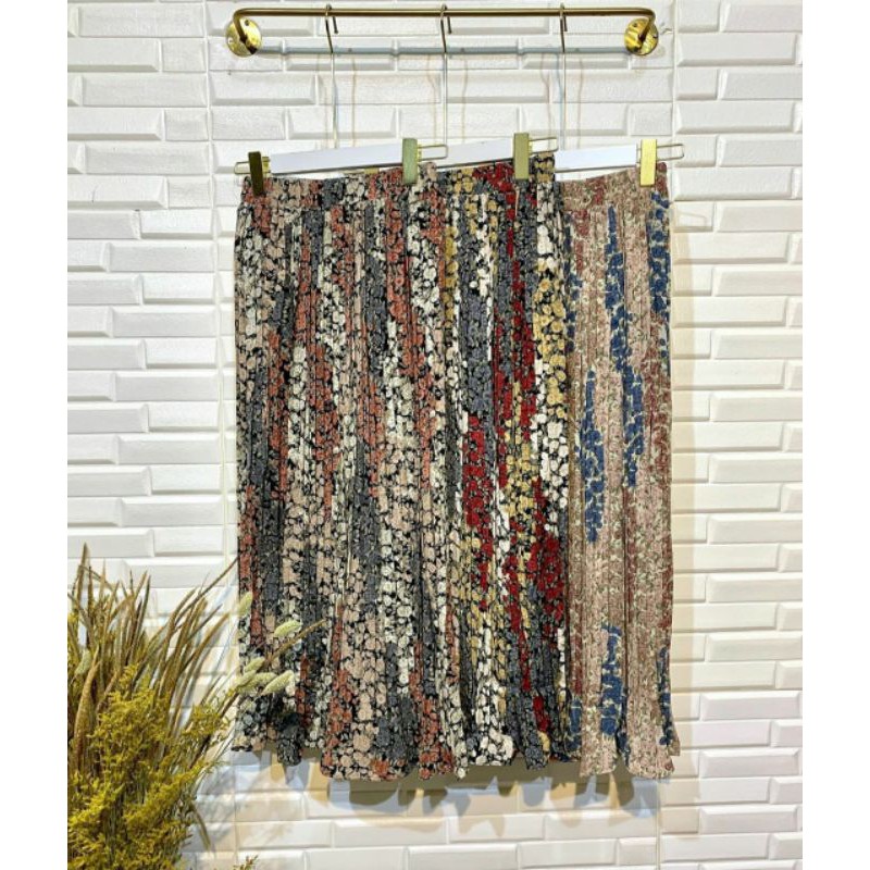 Risya Skirt by ilook.inc / Import Skirt / Rok Bangkok / Iymel Skirt / BKK Skirt