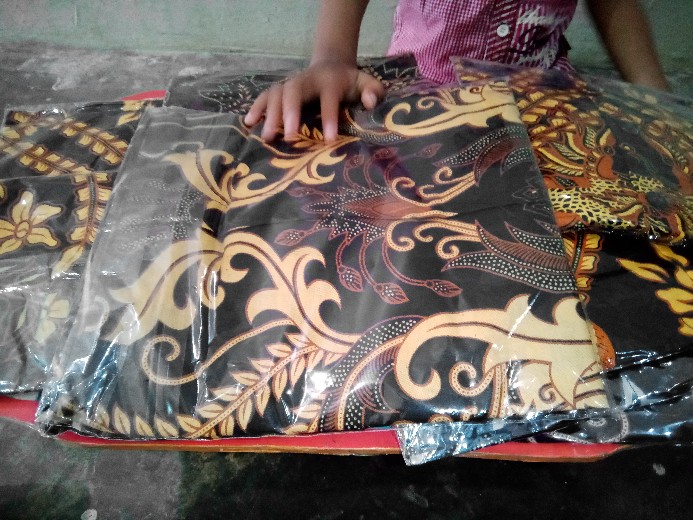 Ruzza Batik Couple Motif Cendrawasih Maura Seragam Sarimbit Coklat Hitam Sogan Size M L Xl