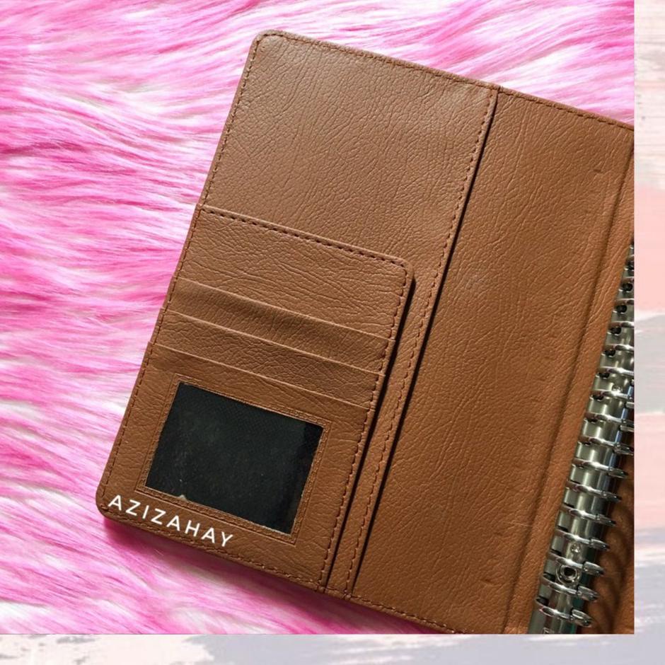 

Paling Terkini BINDER POLOS COKELAT MUDA 26 RING (B5)