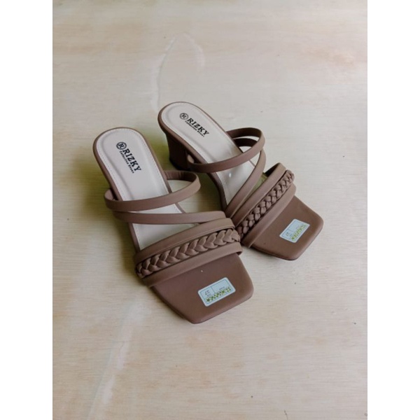 Sandal Wedjes wanita