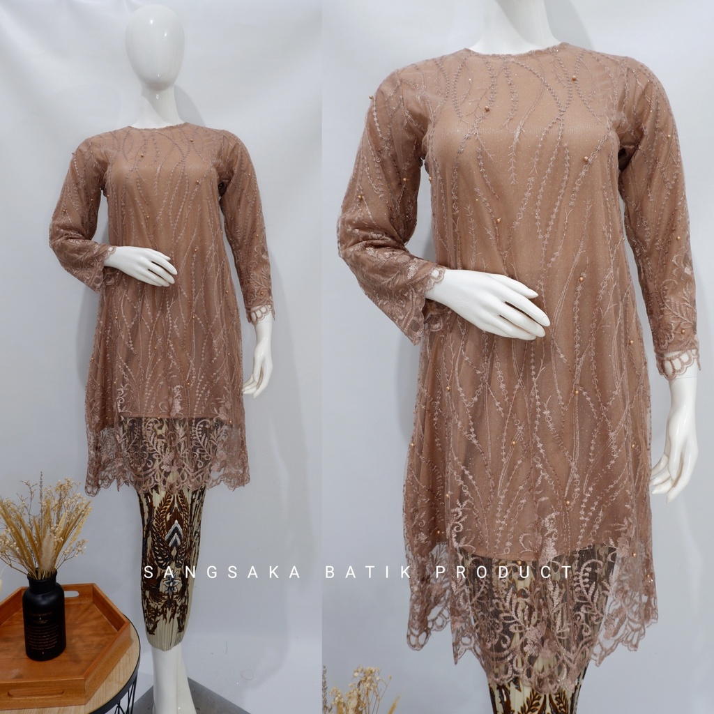 Kebaya Tunik / Tunik Brokat / Kebaya Modern / Kebaya tile / Kebaya Favorite / Batik Couple