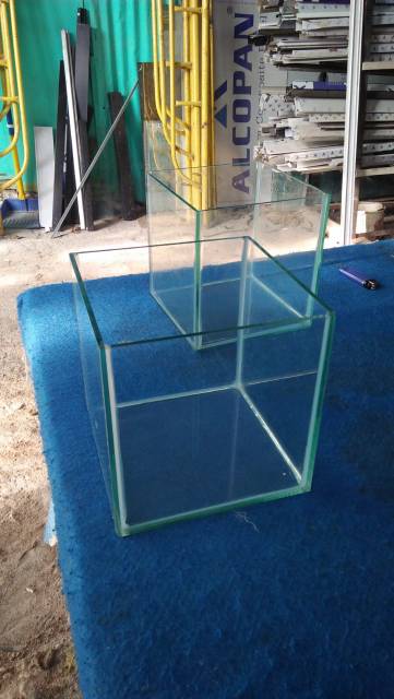 Aquarium Mini / Soliter Buat Ikan Cupang / Ikan hias Kecil uk 30x30x30