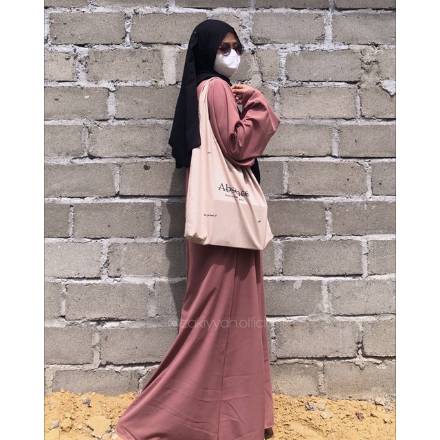 Basic Abaya Zakiyyah Rose Taupe