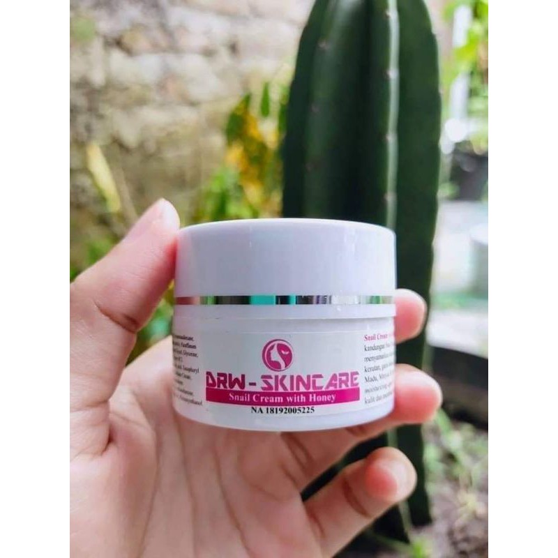 Snail cream untuk jerawat dan bekasnya