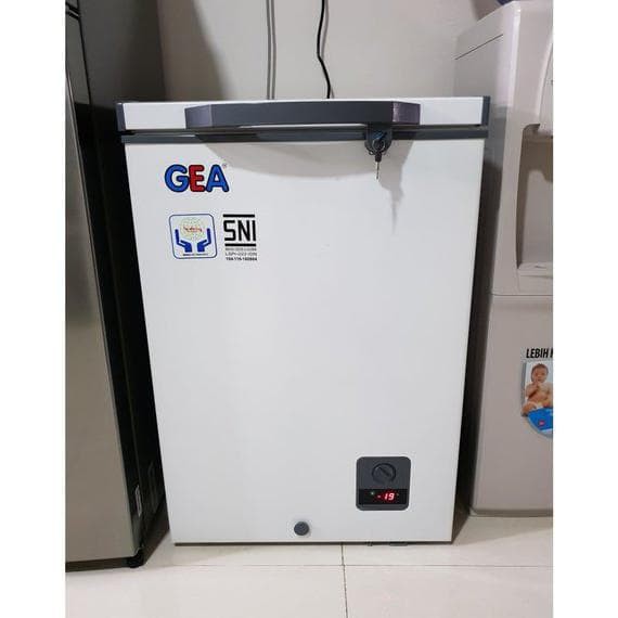 Chest Freezer Lemari Pembeku GEA AB 108 R 100 Liter Low Watt