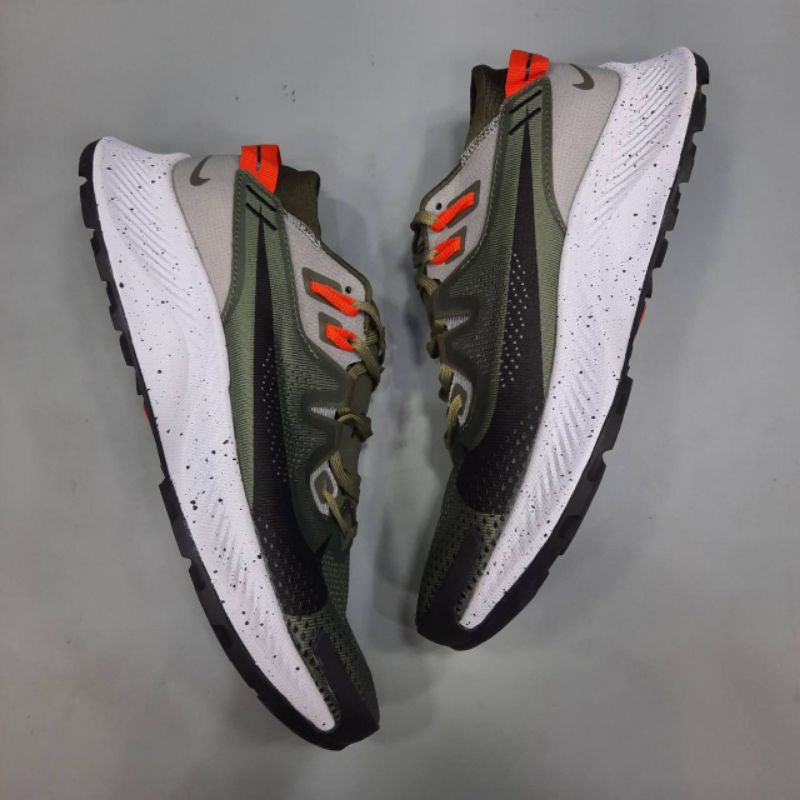 nike zoom pegasus trail 2 cargo khaki