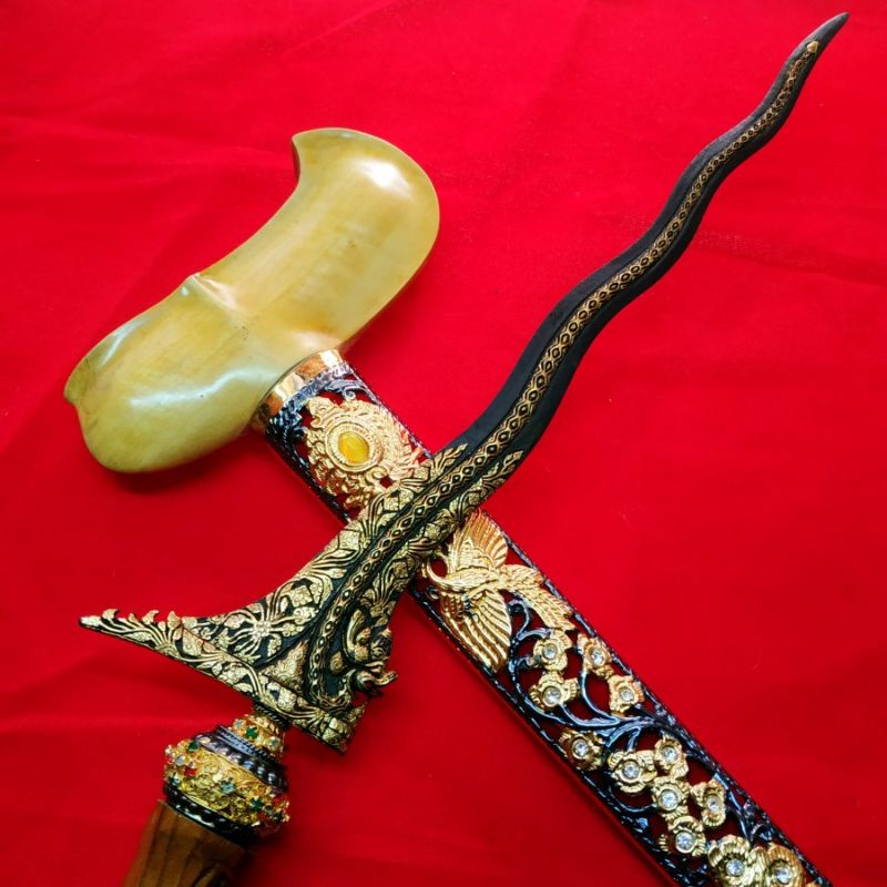 Koleksi Barang Antik Keris Naga Sasra Luk 7 Kinatah Kamarogan Kelas Premium