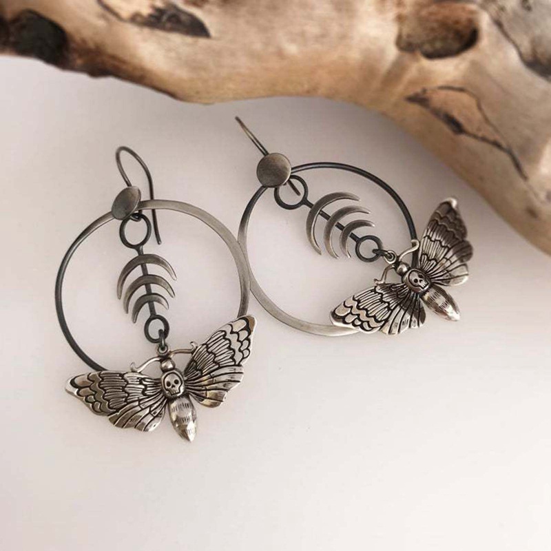 Fancyqube Anting Rumbai Menjuntai Desain Mata Horus Gaya Vintage Punk Untuk Wanita 2021