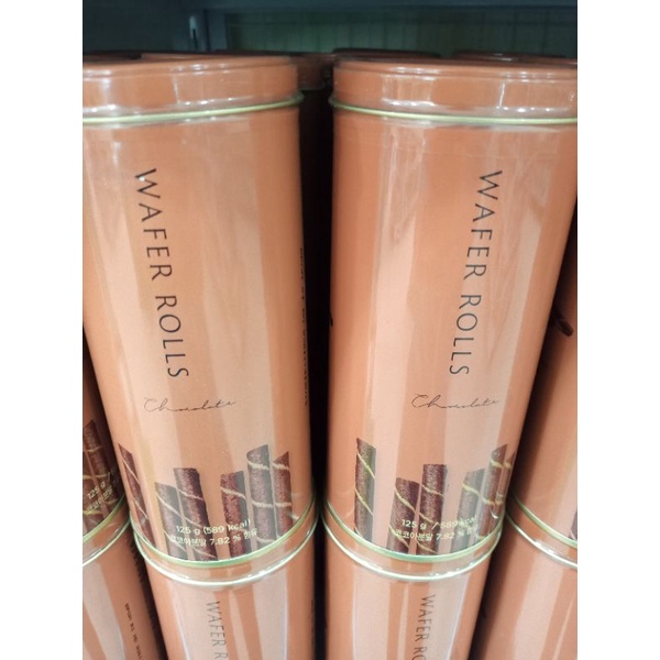 Kaleng Wafer Roll rasa Coklat Chocolate 125 gram Dua Kelinci (Produk eksport)