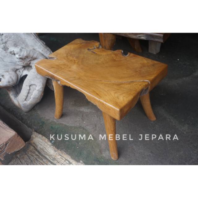 Kursi Akar Antik Akar Kayu Jati Tua Erosi (Panjang 50cm, Lebar 40cm)