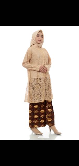 Kkebaya besan. Untuk lingkar dadanya L 95,xl 100,