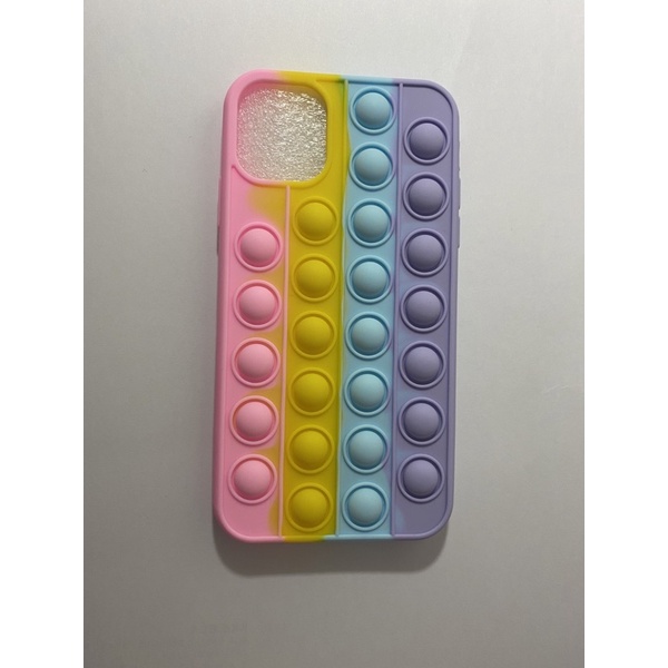 pop it case / iphone 11 (preloved)