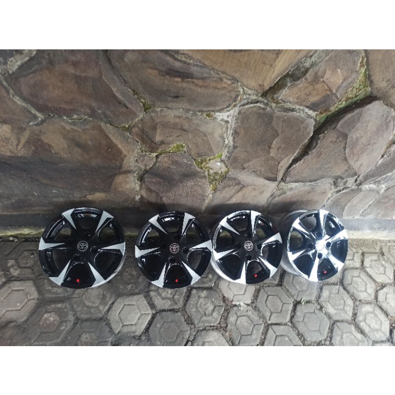 4 Velg r14 PCD 114+ Ban 185/70  avanza xenia futura carry kijang panther