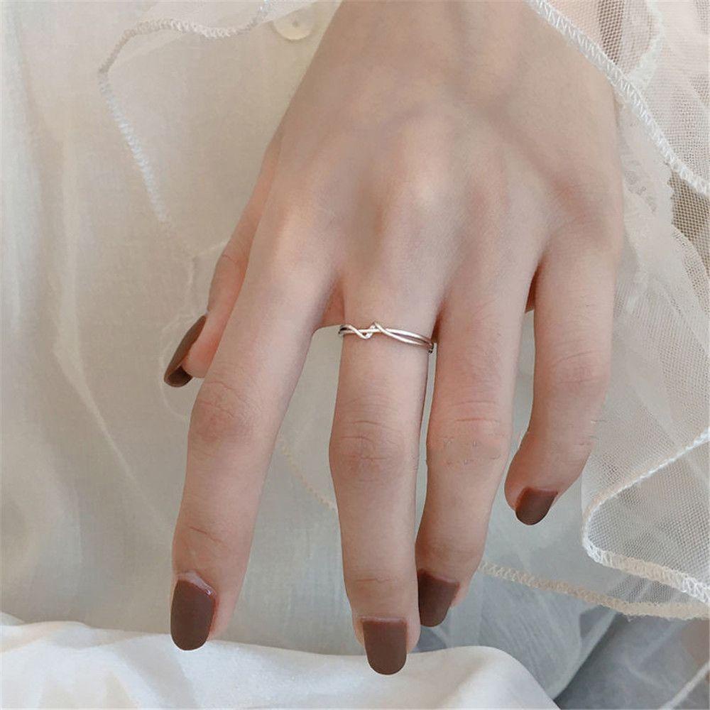 Lily Line Rings Hadiah Wanita Alloy Simple