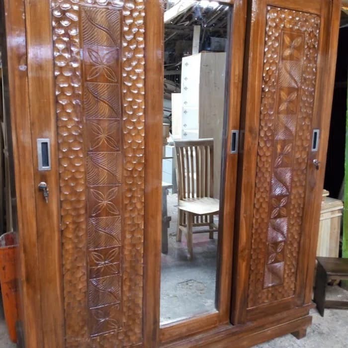 Lemari 3 pintu sleding kayu jati