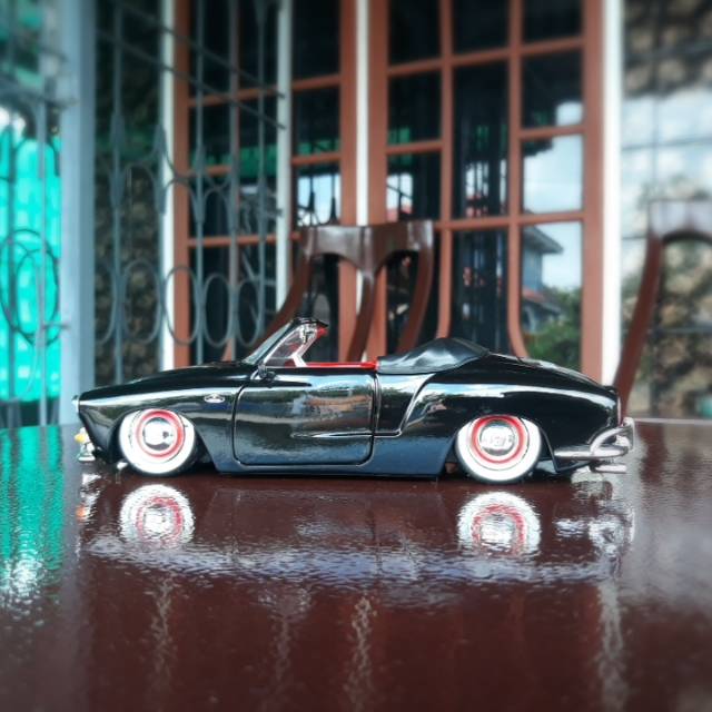 Diecast / Miniatur Mobil JadaToys 1959 Volkswagen/VW Karman Ghia Convertible Vdubs