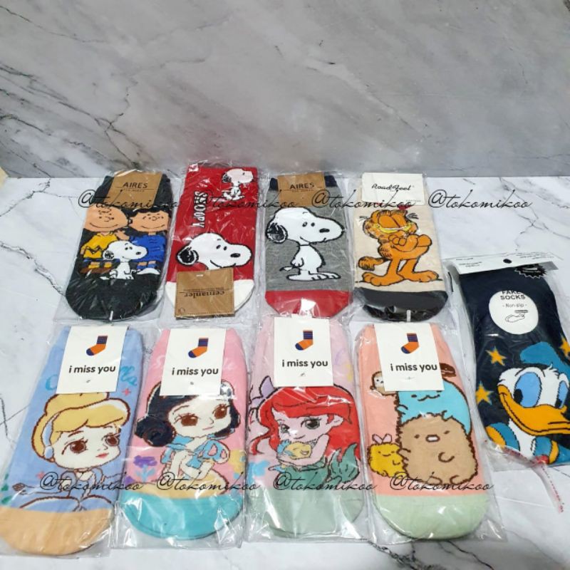 Kaos Kaki Socks Import Karakter Snoopy Lotso Shinchan Donald Winnie The Pooh Duffy Shellie May One Piece Cinnamoroll My Melody Keroppi Totoro Stitch Chip and Dale Princess Sumikko Doraemon Marvel Pikachu Pokemon Monster Inc Mickey Mouse Minnie Mouse