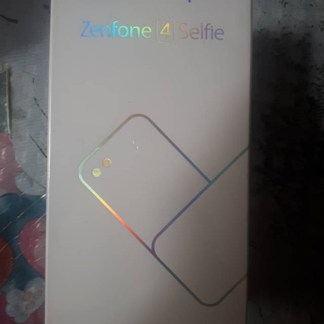 Asus zenfone 4 selfie 4/64
