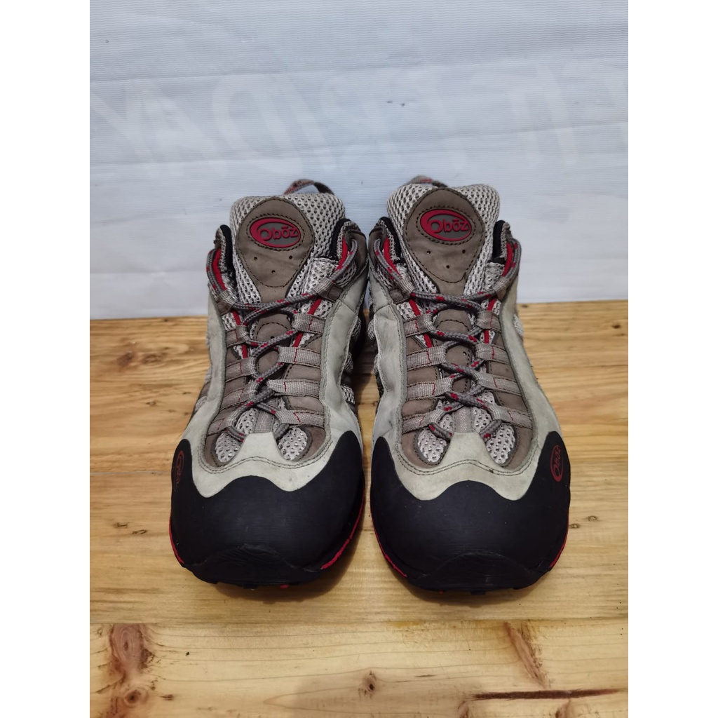 Sepatu Outdoor OBOZ