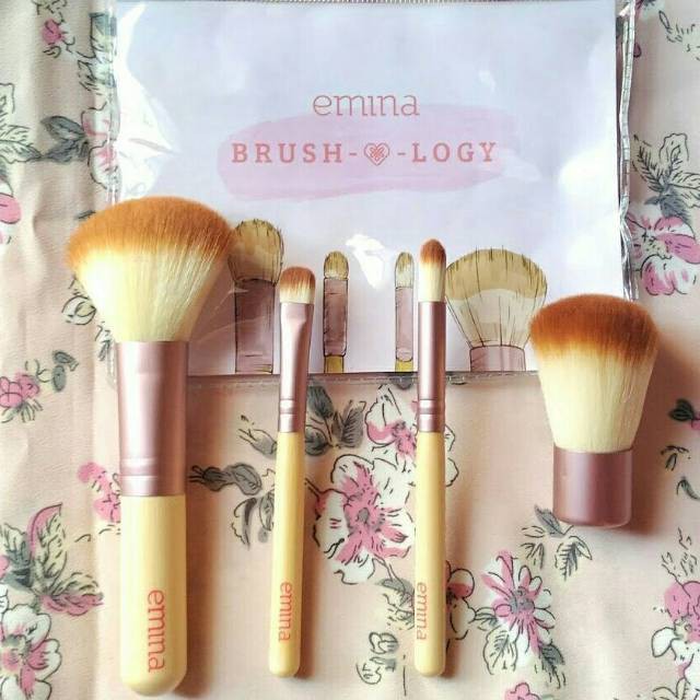 Emina  Brush Set