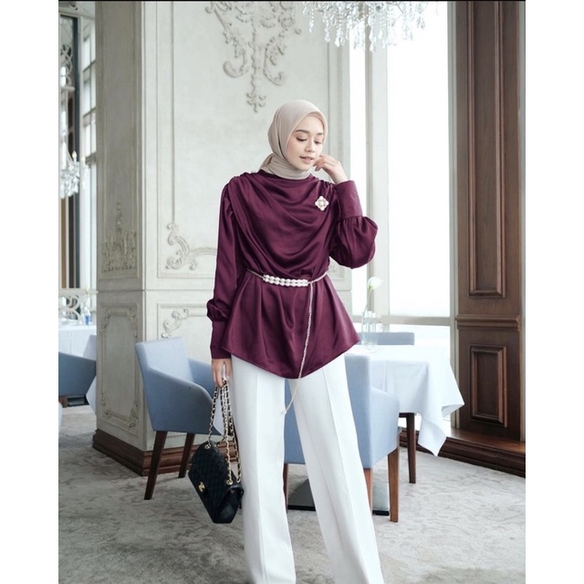 Glam Blouse Size M - BRUNETTE Vanilla Hijab