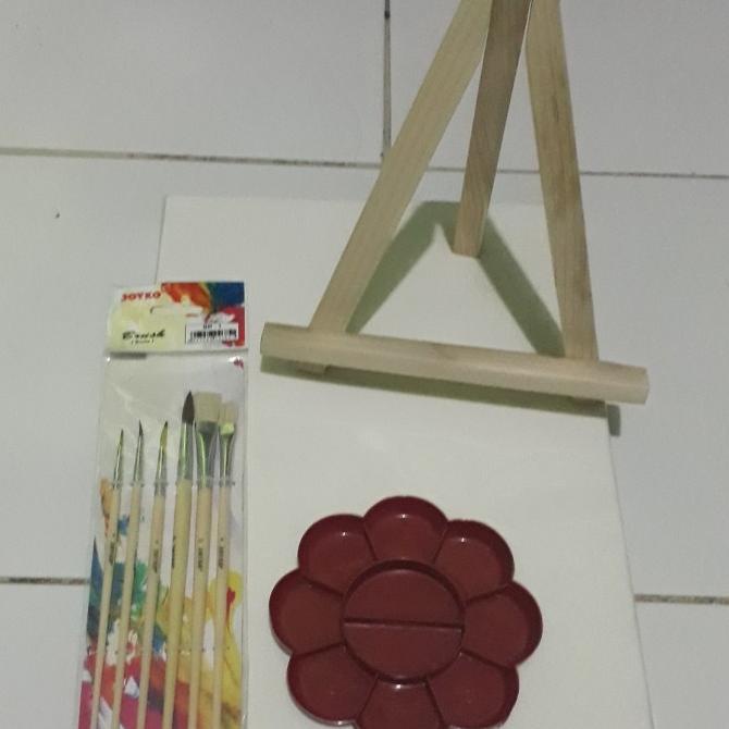 

paket kanvas lukis(kanvas 20x20,cat acrylic,palet,kuas,stand mini)