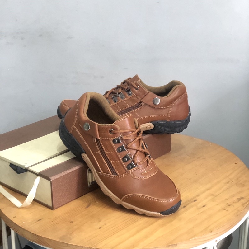 Sepatu casual santai pria mode tali bahan kulit sapi asli model resleting