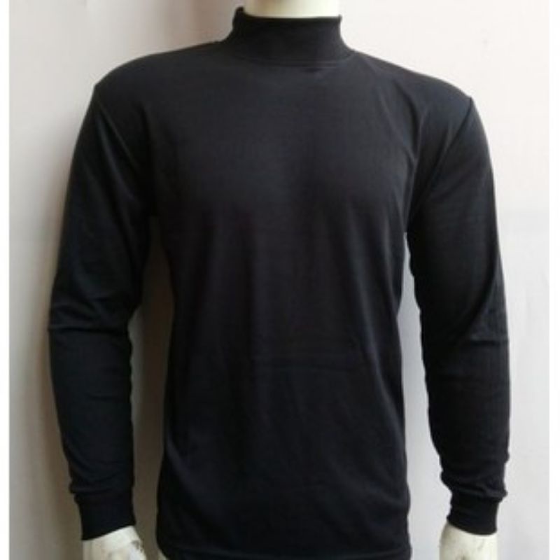 Kaos hitam panjang kerah tinggi