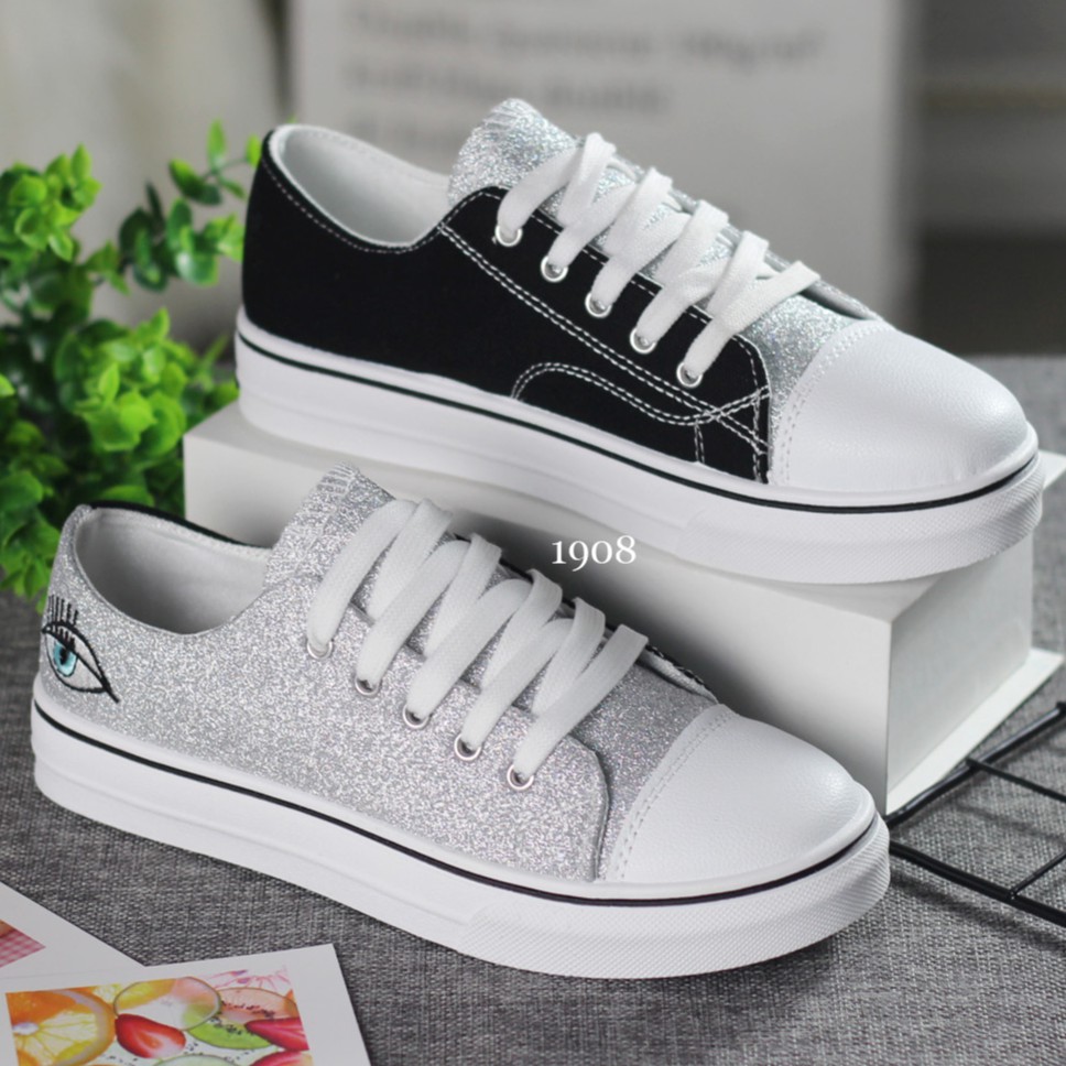 Sepatu sneakers 1908