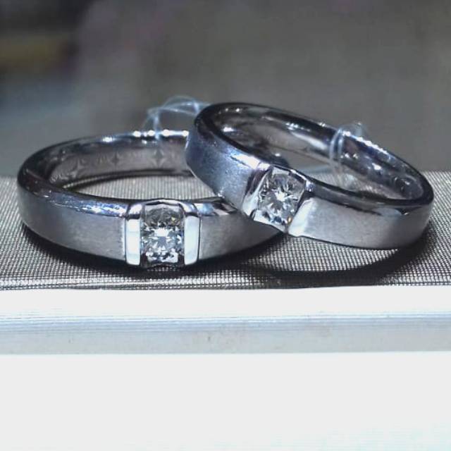 Cincin nikah / cincin kawin / cincin tunangan / cincin anniversary / cincin couple / cincin frank&amp;co