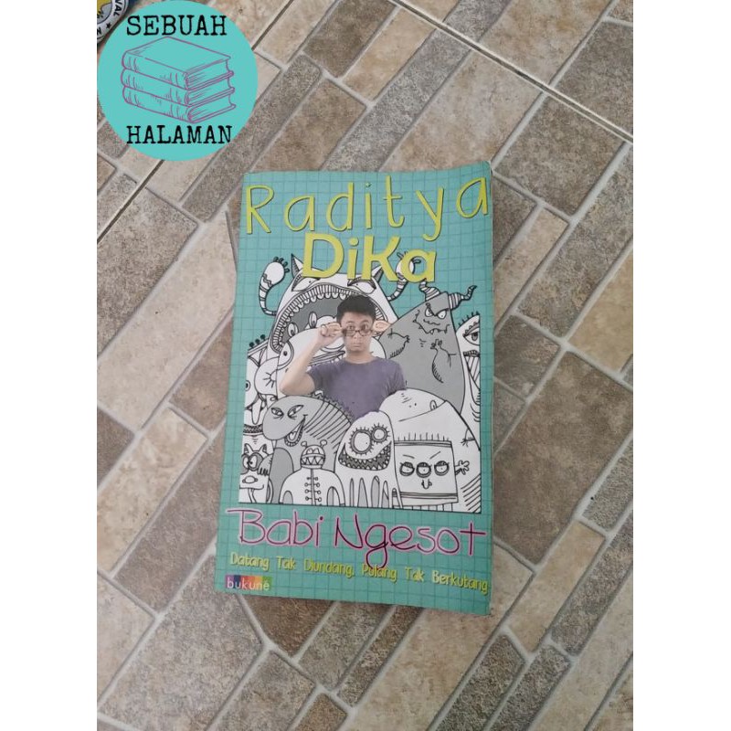 Jual Buku Bekas Original Babi Ngesot Raditya Dika | Shopee Indonesia