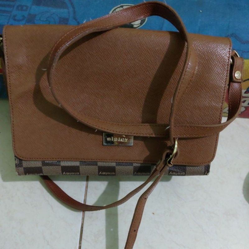 Sisley sling bag