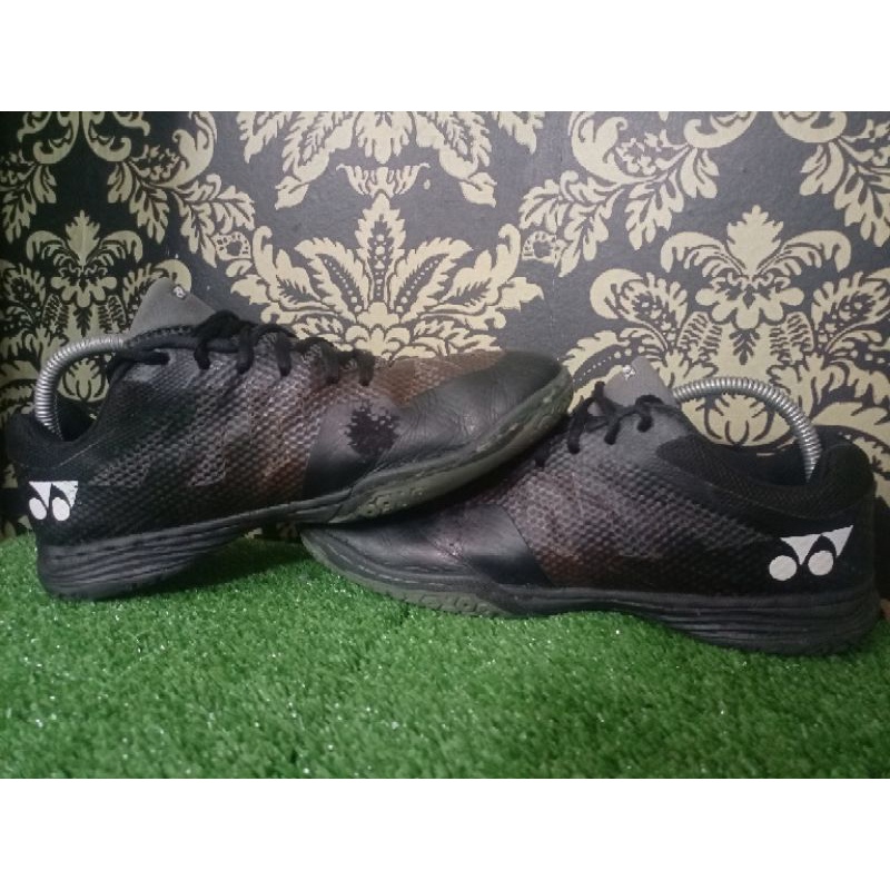 Sepatu Yonex Aerus 3 Black Second