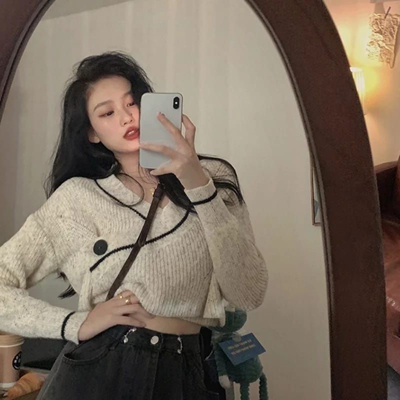 Elea Nam Twist Crop knitt | Sweater Rajut | Atasan wanita korea murah | Atasan crop