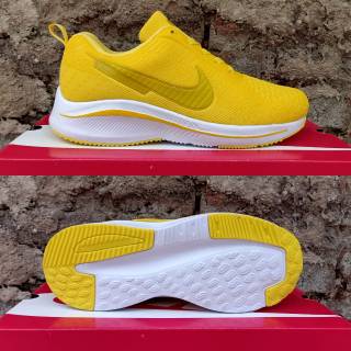 Sepatu Nike running zoom vegas 2020. Sepatu sneakers