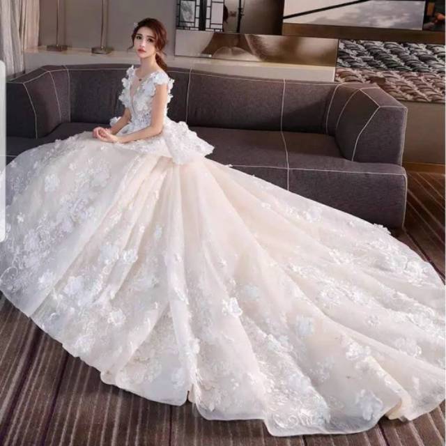 Gaun Pengantin Bridal Putih Ekor