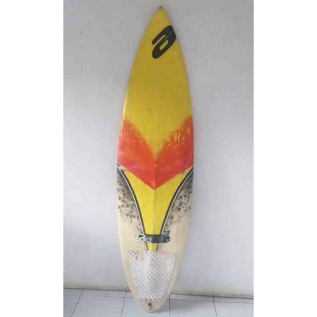 Papan surfing / selancar second
