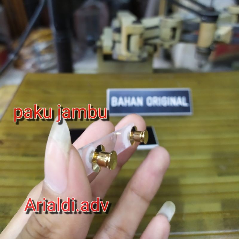 

YEN papan nama dada PDH TNI POLRI bahan IMPORT/ORINAL PAKU JAMBU