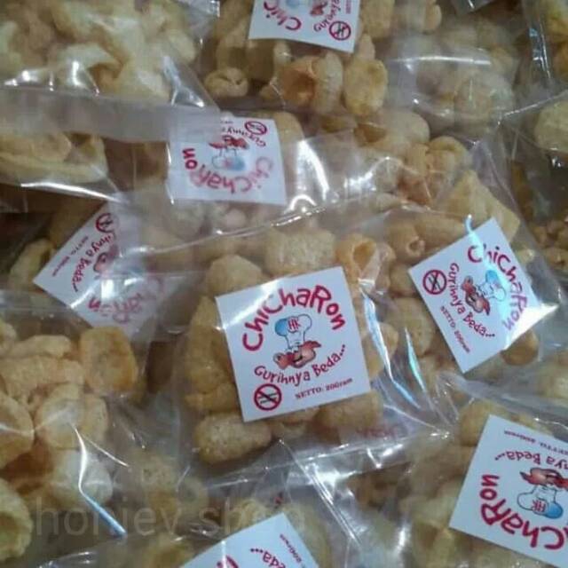 

Kerupuk kulit babi chicharon HK 20gram per 5bungkus