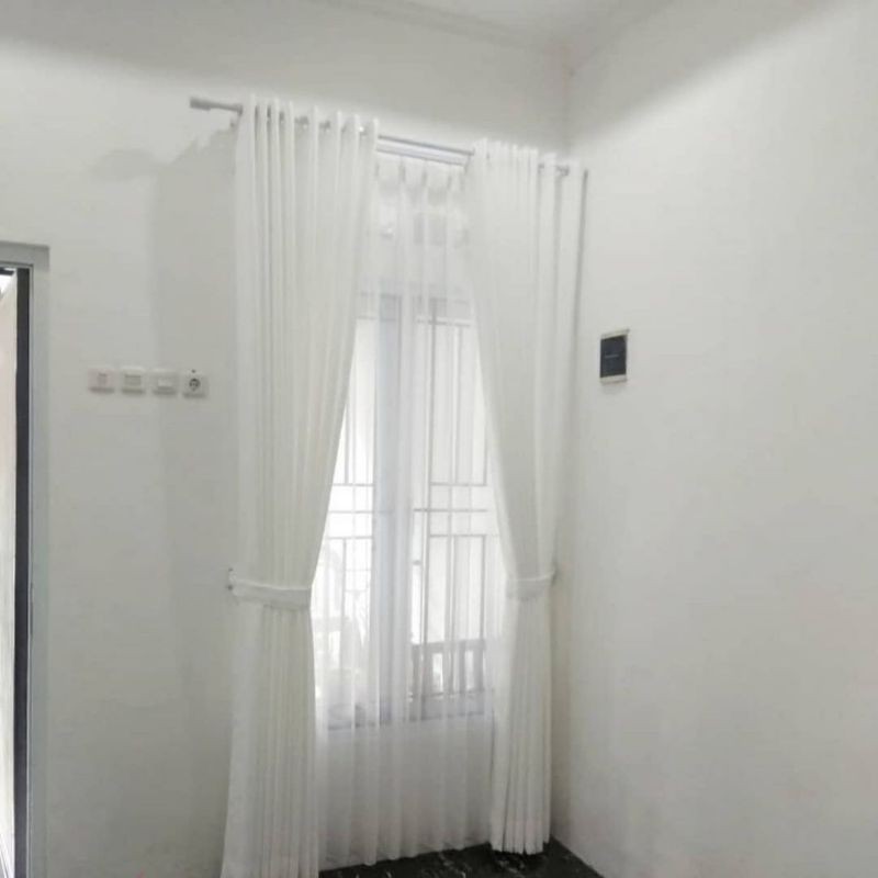 Gorden Blackout Polos Putih