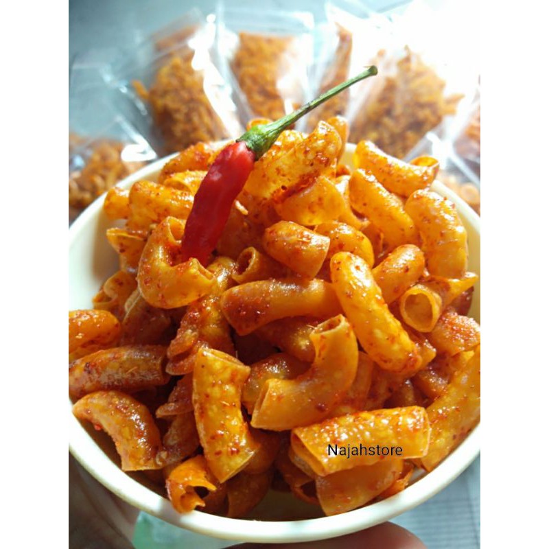 

Makaroni Pedas 70gram/Makaroni Bantat/Makanan pedas