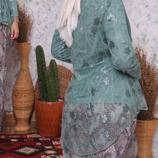 BLOUSE AMALIA SELENDANG CERUTY - AURORA SELENDANG CERUTY - BLOUSE KEBAYA MODERN - KEBAYA LAMARAN