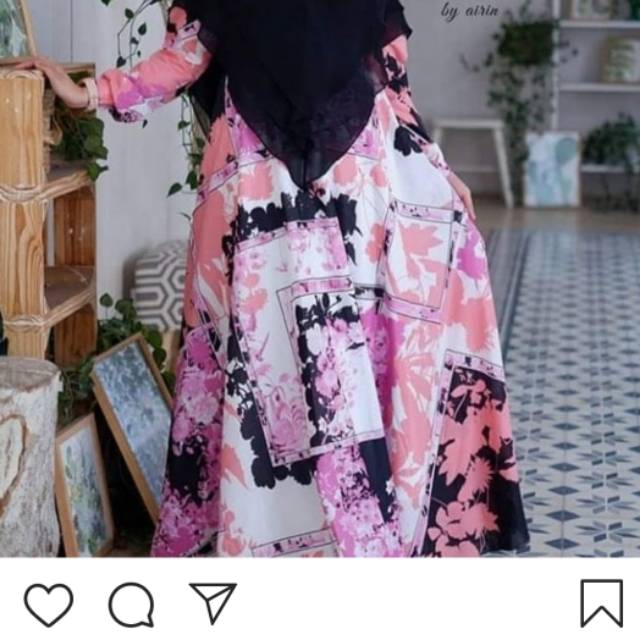 Dress by airin size S