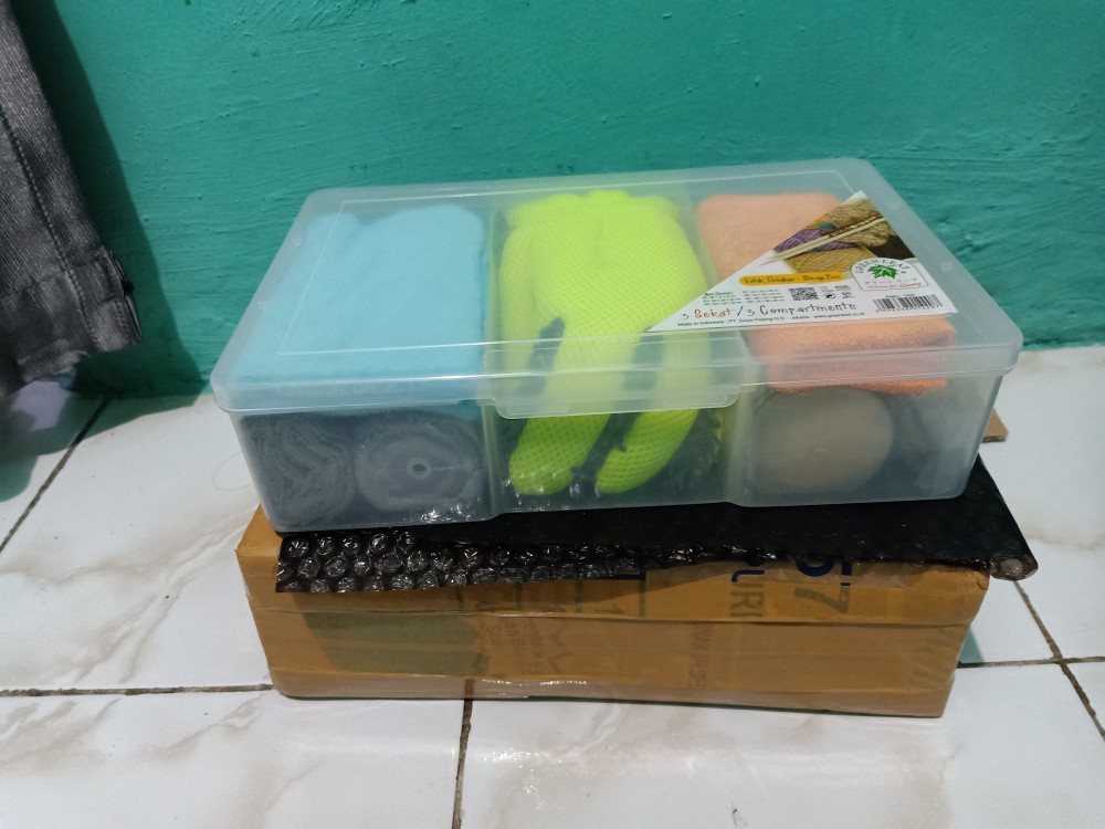 Kotak Obat Perkakas 3 Sekat Reiko 1420 Green Leaf Aksesoris Tool Box Komponen Kancing Baut Jarum