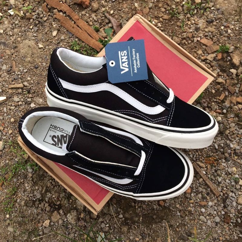 VANS OLDSKOOL 36 DX ANAHEIM FACTORY BLACK WHITE(Resmi PT.Navya Indonesia)
