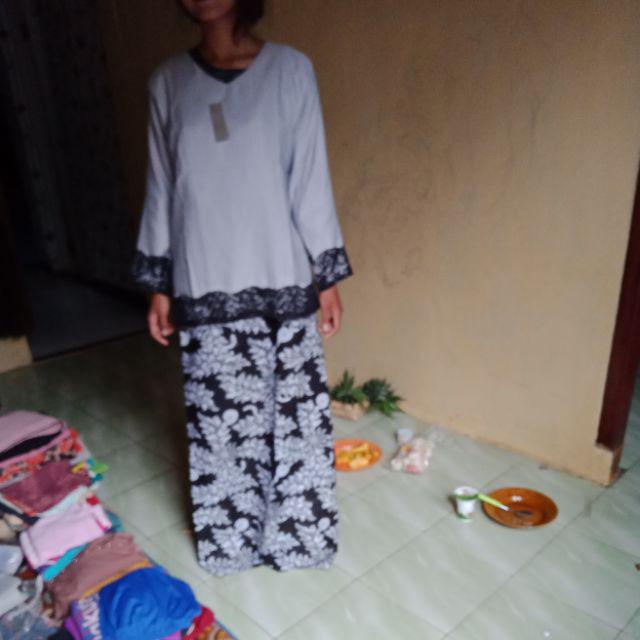Maura Couple - Sania Ruffle Batik Couple Ori Ndoro Jowi Dnt Garansi Termurah Shopee - Solo