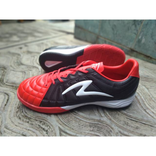 Sepatu futsal SPECS metasala Kaze