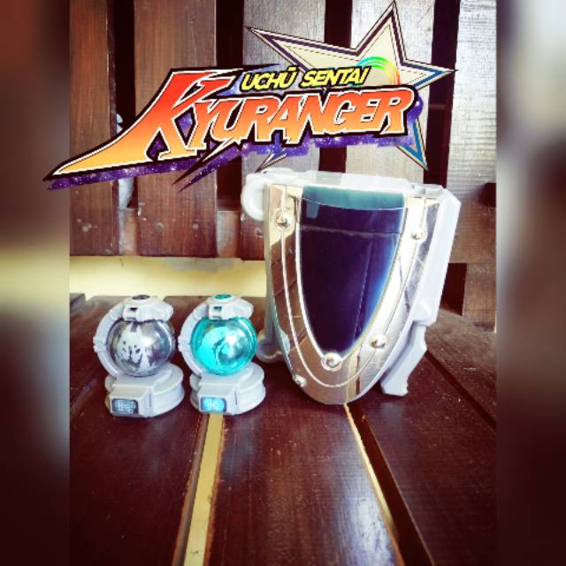 DX Kyutama Kyuranger Holder set