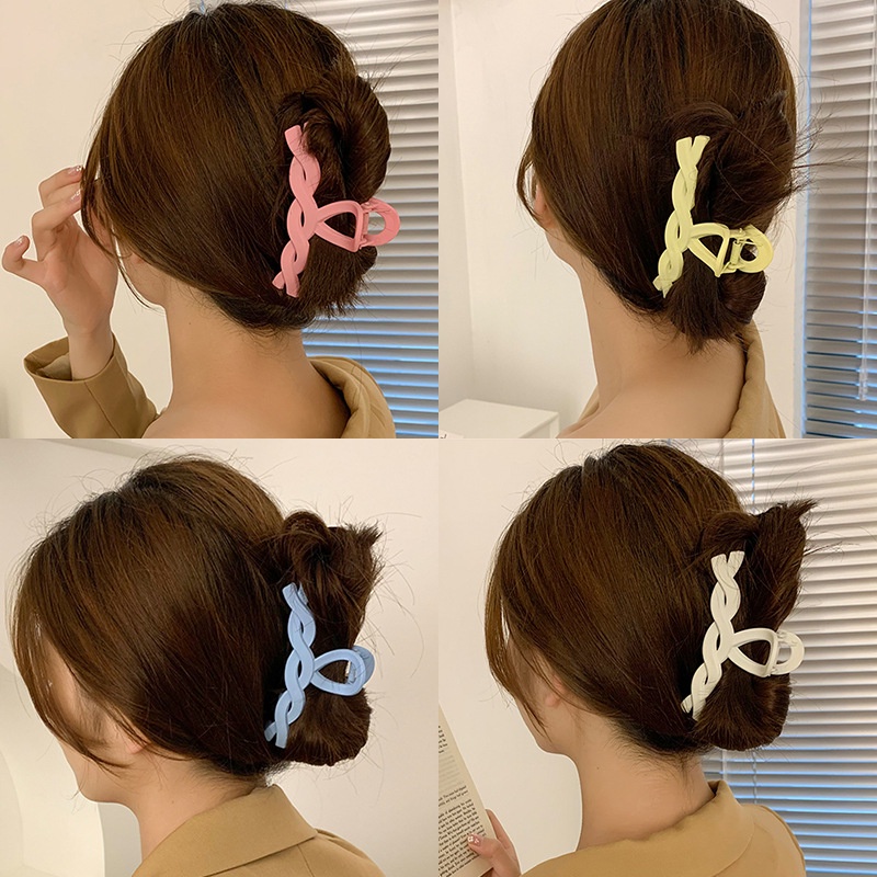 JEPIT MODEL TWIST WARNA TERANG POLOS JEPITAN RAMBUT KOREA JEDAI PASTEL CEPOL KASUAL AKSESORIS RAMBUT HAIRCLIP HAIR CLAW CLIP CAKAR  WANITA ANAK